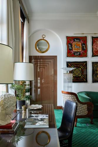 Milestone Hotel Kensington photo 85