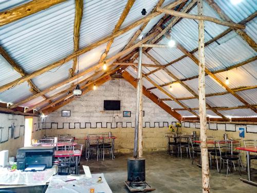 Restaurace v ubytování Ibex Camps