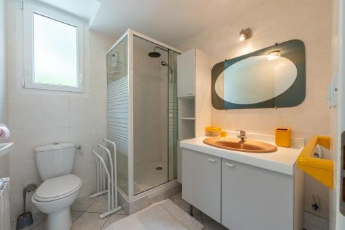 Ένα μπάνιο στο Appartement T2