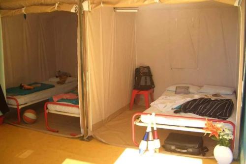 Φωτογραφία από το άλμπουμ του Camping 4 étoiles - Piscine - ccahice σε Salles-Curan