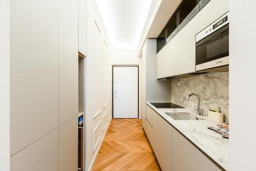 Lumen Milano - Skyline View Attic