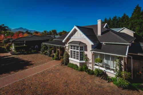 an aerial view of a house at Acorn Guest House in George