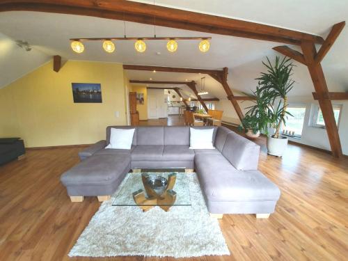 Ruang duduk di Ferienwohnung Tolstefanz