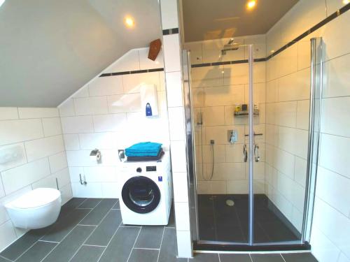 Bilik mandi di Ferienwohnung Tolstefanz