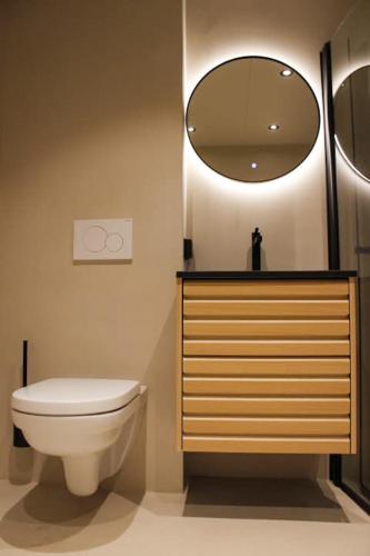 Un baño de Luxury Home in the Heart of Reine, Lofoten