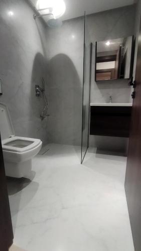 Koupelna v ubytování Appartement cosy avec accès piscine