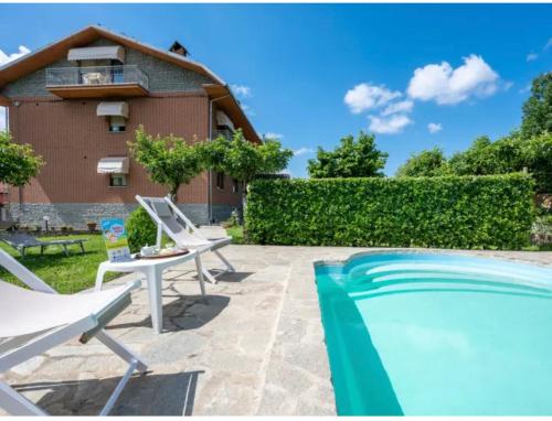 Der Swimmingpool an oder in der Nähe von Cà 'd Gnese