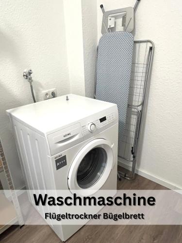 パーペンブルクにあるFerienwohnung "Neptun" Papenburg Balkon Einbauküche Neubau 74 qm Free WiFi 2 Schlafzimmer bis 4 Personenのギャラリーの写真