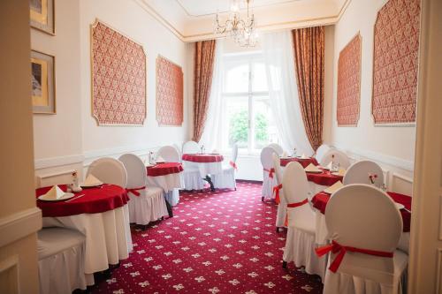 Posezení v ubytování Alisa Hotel