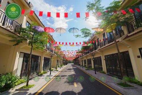 Kejiranan di persekitaran atau kejiranan dekat dengan hotel