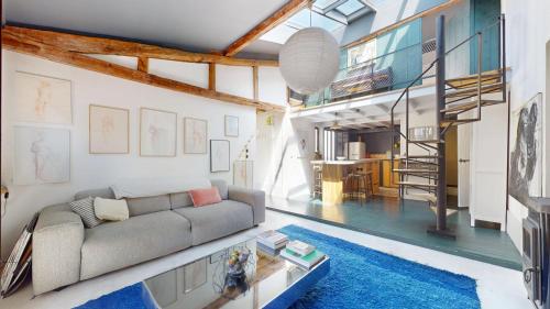 Charming Loft Apartment by Canal Saint Martin