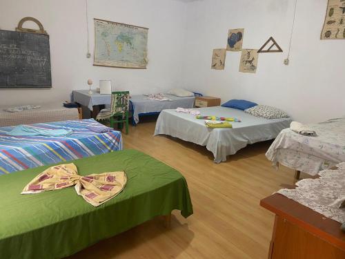 Imagen de la galería de Shkolla Hostel & Camping, en Vuno