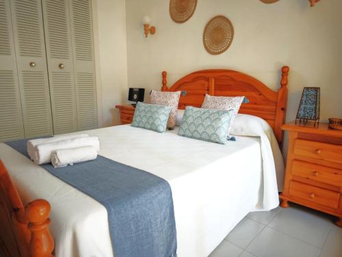 Reina Apartment 150m to Beach with Pool and Balcony near to PortAventura