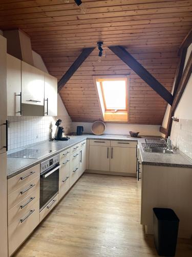 Kuchyň nebo kuchyňský kout v ubytování Ferienwohnung Haus Sutter