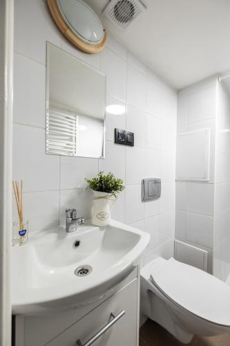 Bilik mandi di Hostel ŚLISKA