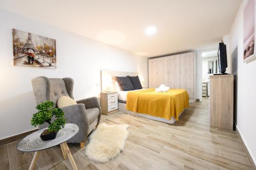 Nomad Urban Duplex