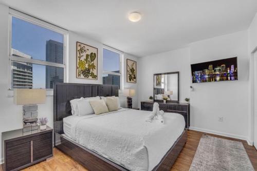 City-View Retreat in Brickell 2BR and Free Parking photo 16