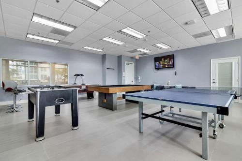 City-View Retreat in Brickell 2BR and Free Parking photo 29