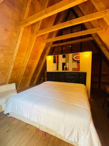 Postel nebo postele na pokoji v ubytování CABAÑA TRIANGULAR Tulumcito