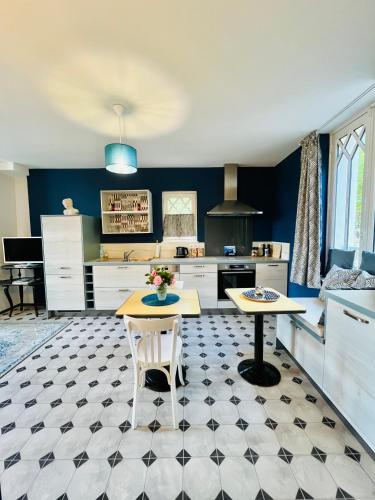 Gallery image of Orpheus Lodge in Giverny