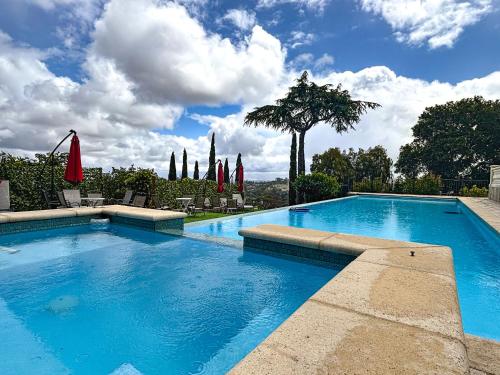 Los Altos Hills5BR Luxury with KTV, Pool, View, Near Stanford的相册照片