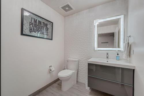 Fotografie z fotogalerie ubytování Modern Luxury Loft facing Santana Row with Balcony v destinaci San Jose