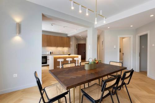 Spacious Athenian escape, Koukaki