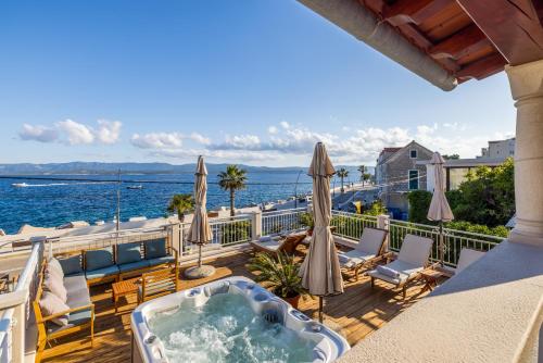 Seafront Villa Denis photo 3