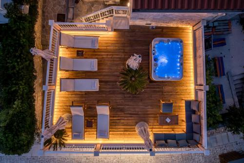 Seafront Villa Denis photo 2