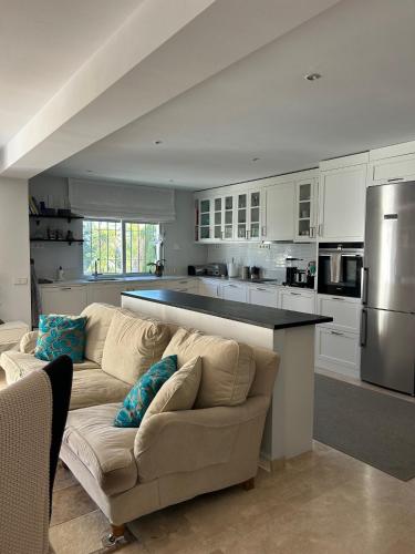 4 bedroom townhouse Puerto Banus
