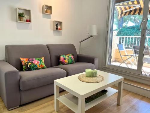 Duplex à 300m des plages, restos, commerces Saint-Cyr-sur-mer AQUALAND 1km