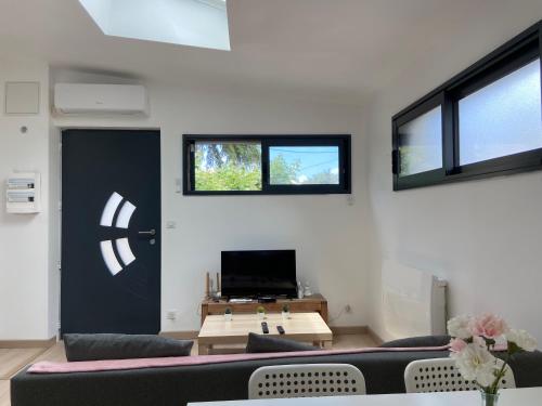 Fotografie z fotogalerie ubytování Appartement paisible proche centre ville v destinaci Bron