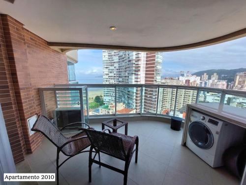 Μπαλκόνι ή βεράντα στο Book Santos - Estanconfor Andar Alto com Sacada ampla e a Melhor Vista Mar