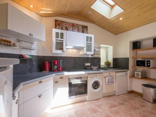 Photo de la galerie de l'établissement Belle maison rénovée au cœur des vignes entre Nantes et Clisson, jardin privatif, wifi inclus - FR-1-306-799, à La Haie-Fouassière