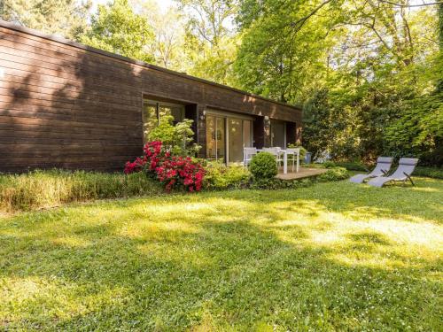 Gîte Contemporain avec Jardin et Parking à La Chapelle-sur-Erdre - FR-1-306-1309