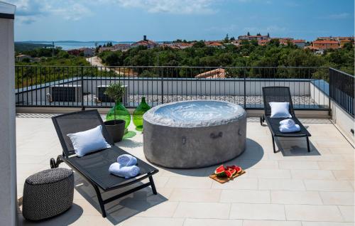 Beautiful Apartment In Vodnjan