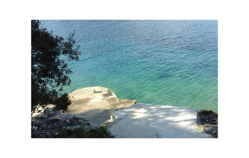 Φυσικό τοπίο κοντά σε αυτή η παραθεριστική κατοικία