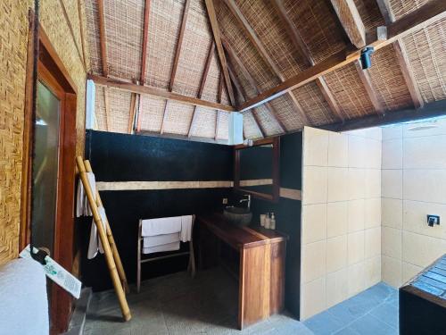 Kuchyň nebo kuchyňský kout v ubytování Scallywags Beach Club