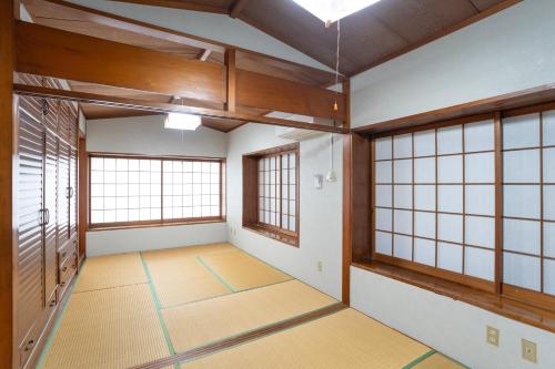 和風の二階建て一戸建て 国際通りまで500m