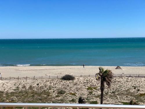 Appartement T3 Duplex 6 Pers. avec Wi-Fi et Parking - Vue Mer à Le Barcarès - FR-1-81-638