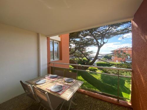 T2 à 200m de la plage avec terrasse et parking - FR-1-413-258