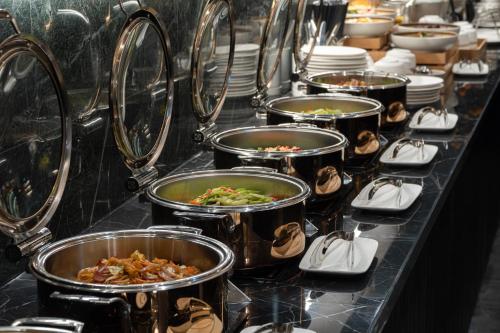 Jídlo v hotelu nebo okolí