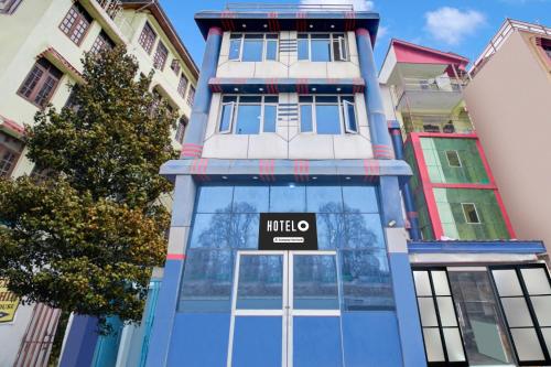 Bangunan di mana terletaknya hotel