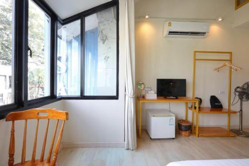 Μια τηλεόραση ή/και κέντρο ψυχαγωγίας στο Poshtel Haven Hostel