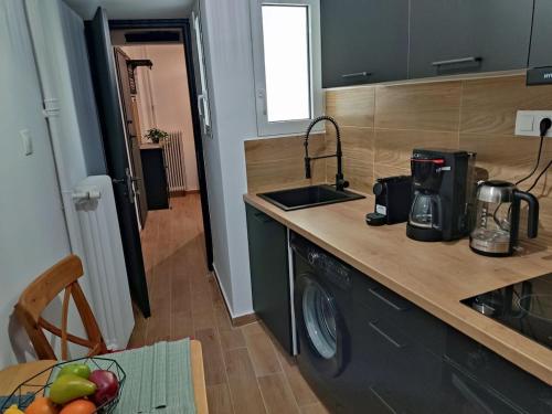 Renovated appartment, near Metro