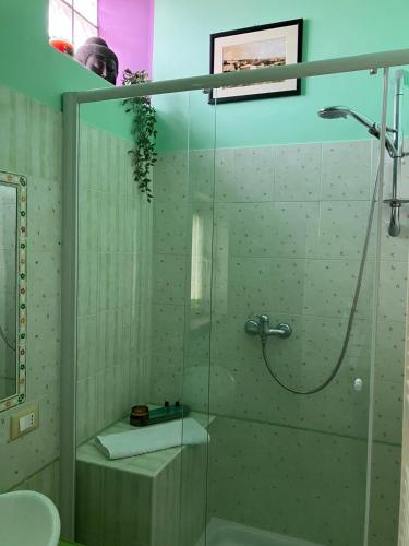 Un baño de La scala del libro