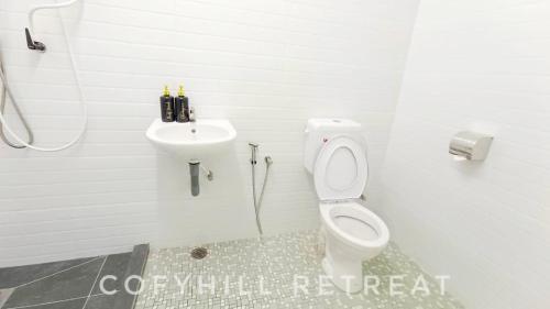 Ένα μπάνιο στο CofyHill Retreat