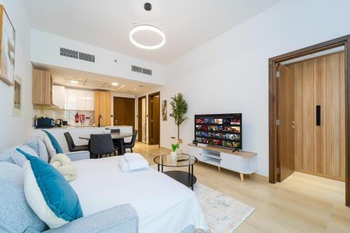 New Contemporary Lux and Pool & Kids Amenities in JVC