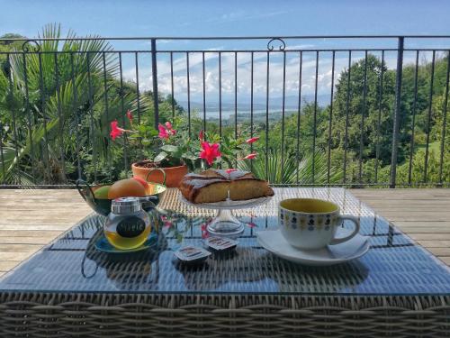 Μπαλκόνι ή βεράντα στο Al Nifontano B&B - Ideal for Family or Couples - 2 Rooms - Lakeview