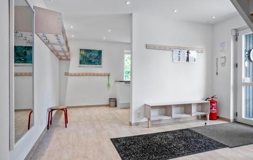 Χώρος καθιστικού στο Gorgeous Home In Hurup Thy With Wifi